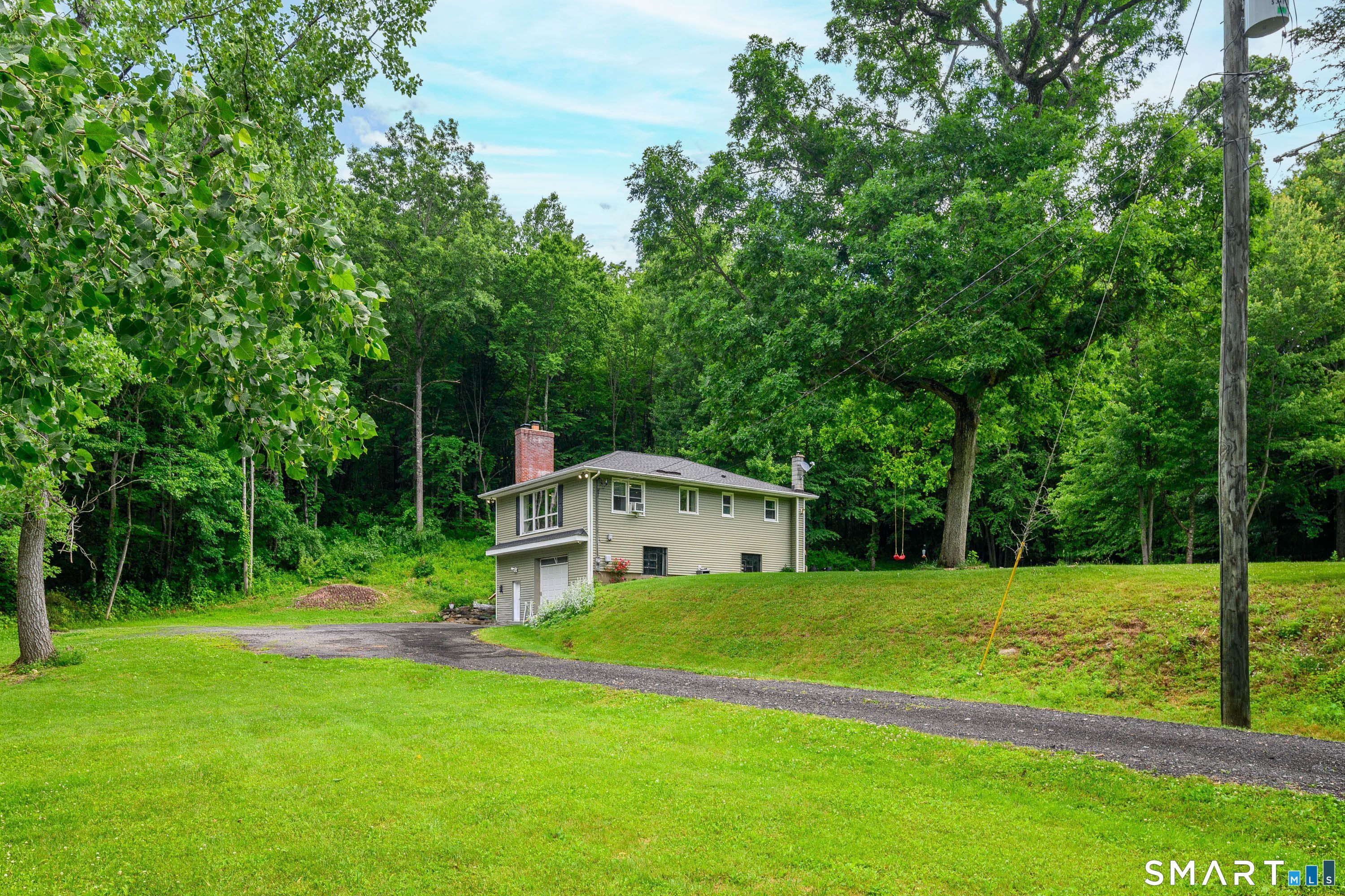 11 Hammond Road New Fairfield CT 06812