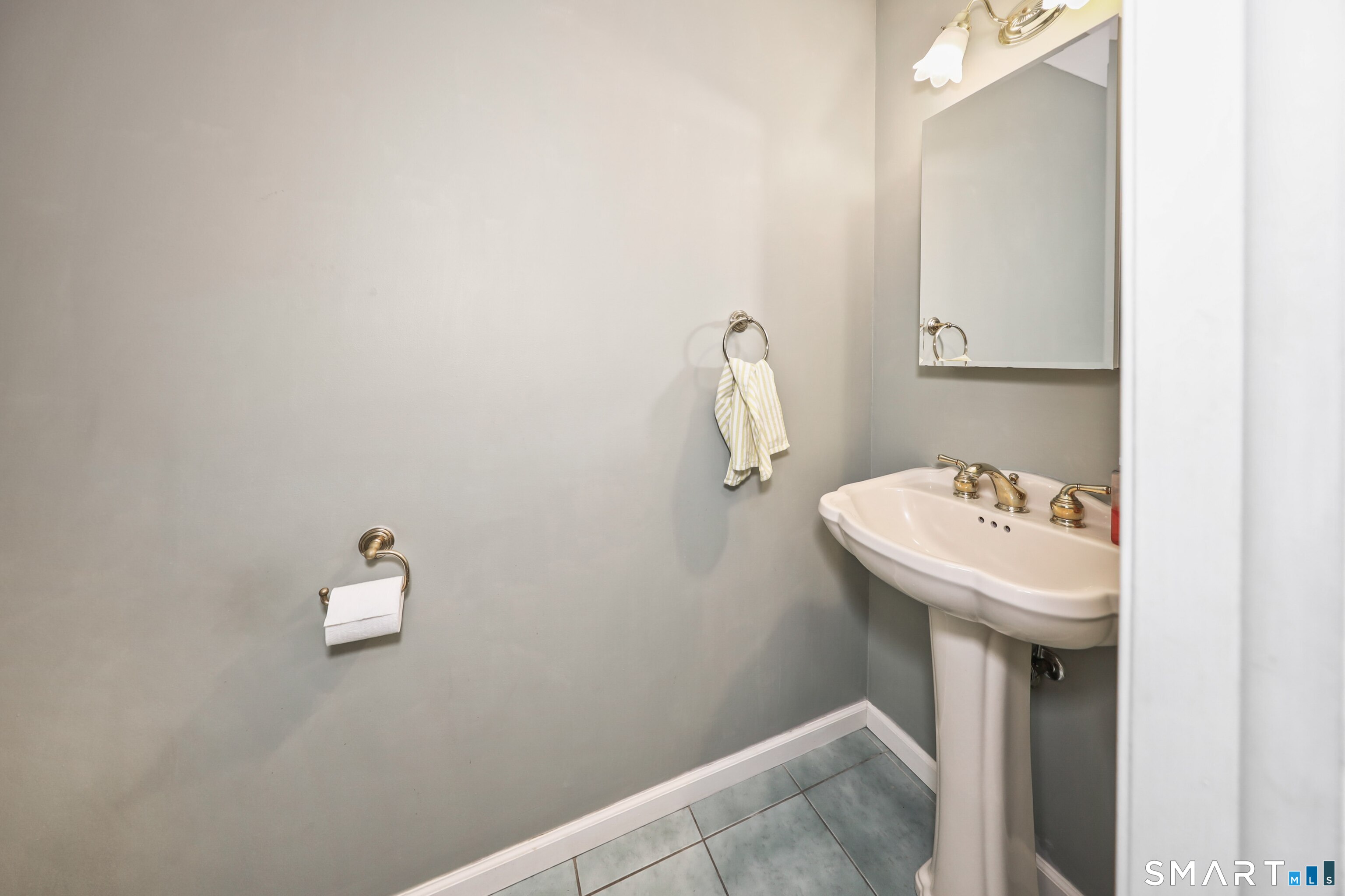 6 Plank Road Prospect CT 06712