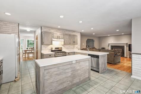 6 Plank Road Prospect CT 06712