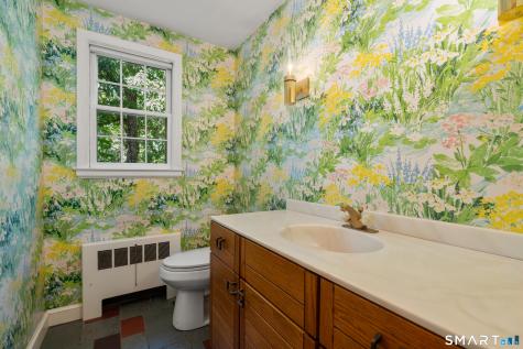 28 Uplands Drive West Hartford CT 06107
