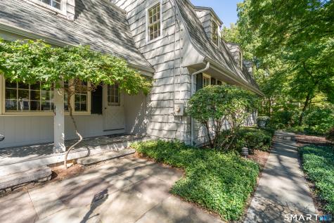 28 Uplands Drive West Hartford CT 06107