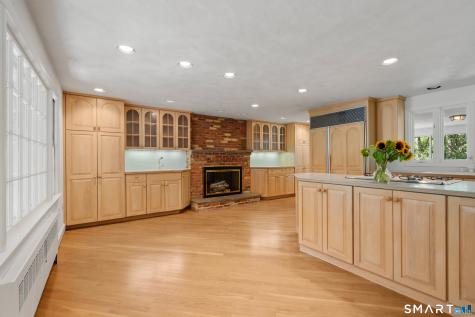 28 Uplands Drive West Hartford CT 06107