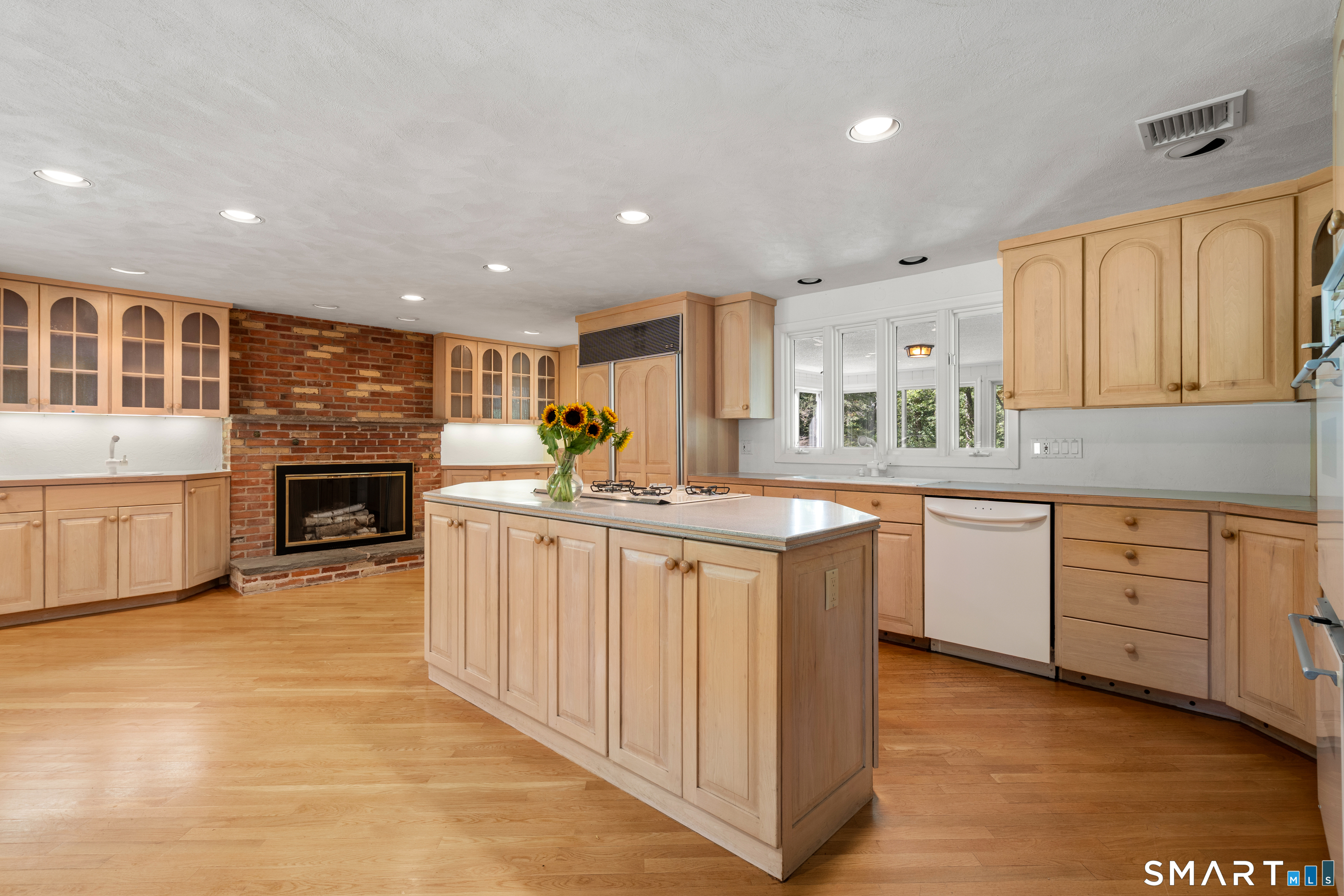 28 Uplands Drive West Hartford CT 06107