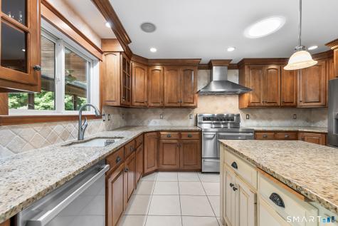 160 Peck Hill Road Woodbridge CT 06525