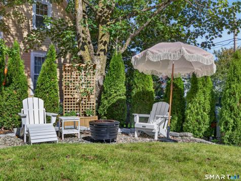 18 New London Road Groton CT 06355