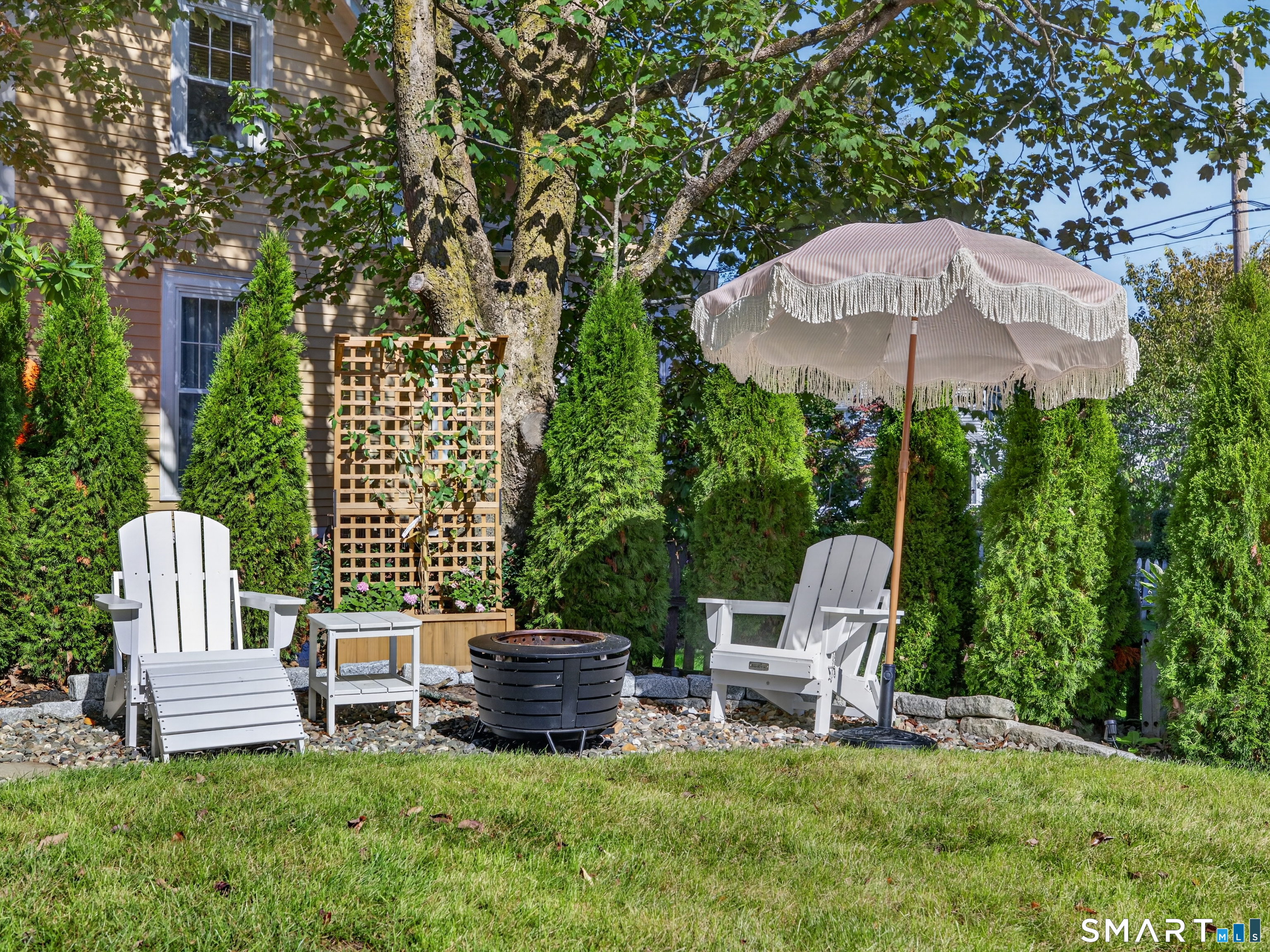 18 New London Road Groton CT 06355