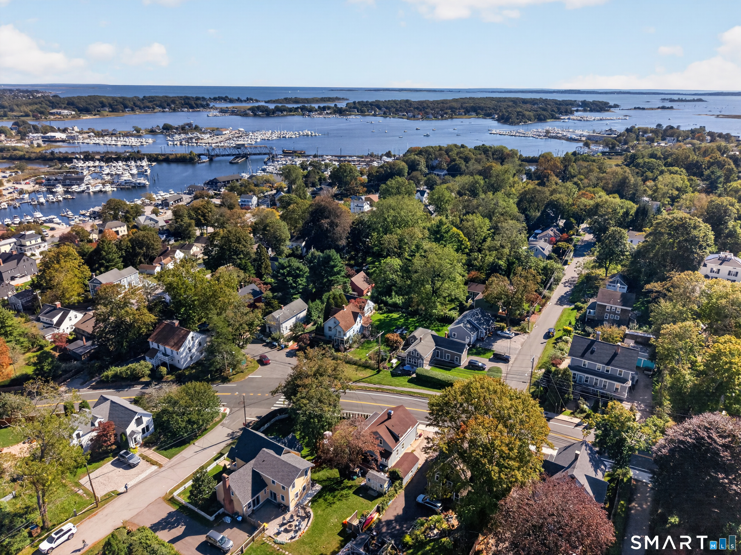 18 New London Road Groton CT 06355
