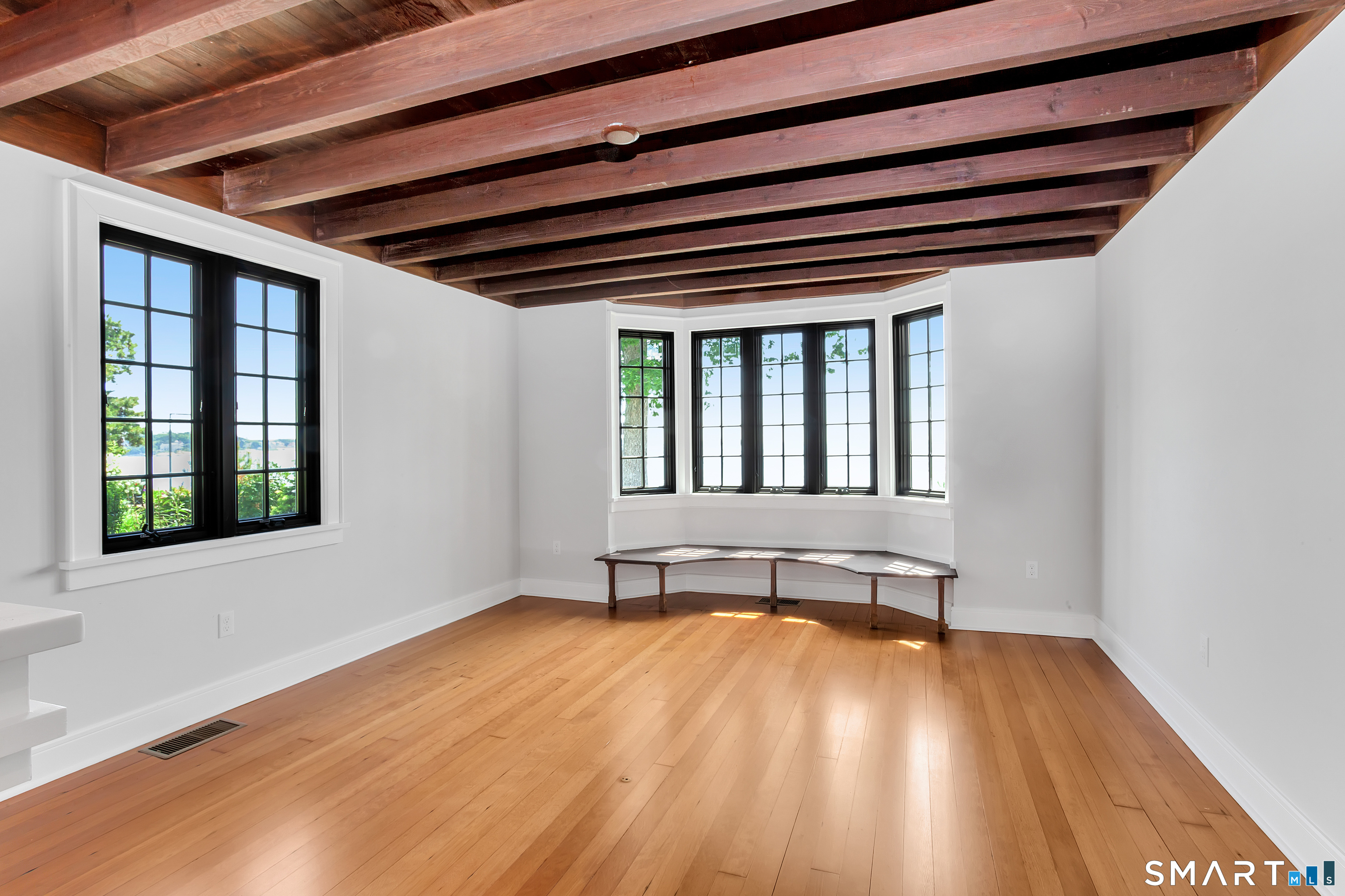 32 Wood Road Branford CT 06405