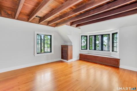 32 Wood Road Branford CT 06405