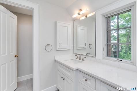 32 Wood Road Branford CT 06405