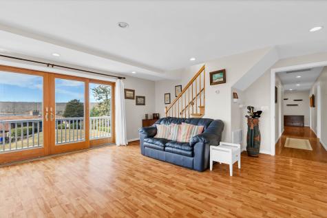 224 Neptune Drive Groton CT 06340