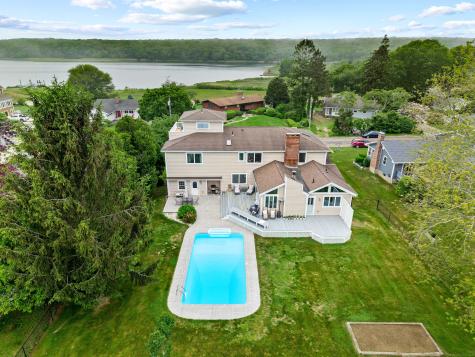 224 Neptune Drive Groton CT 06340