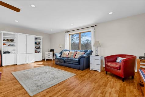 224 Neptune Drive Groton CT 06340