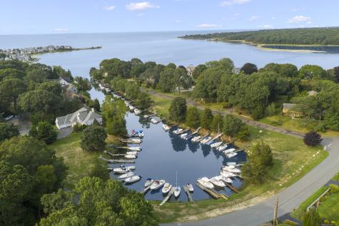 224 Neptune Drive Groton CT 06340