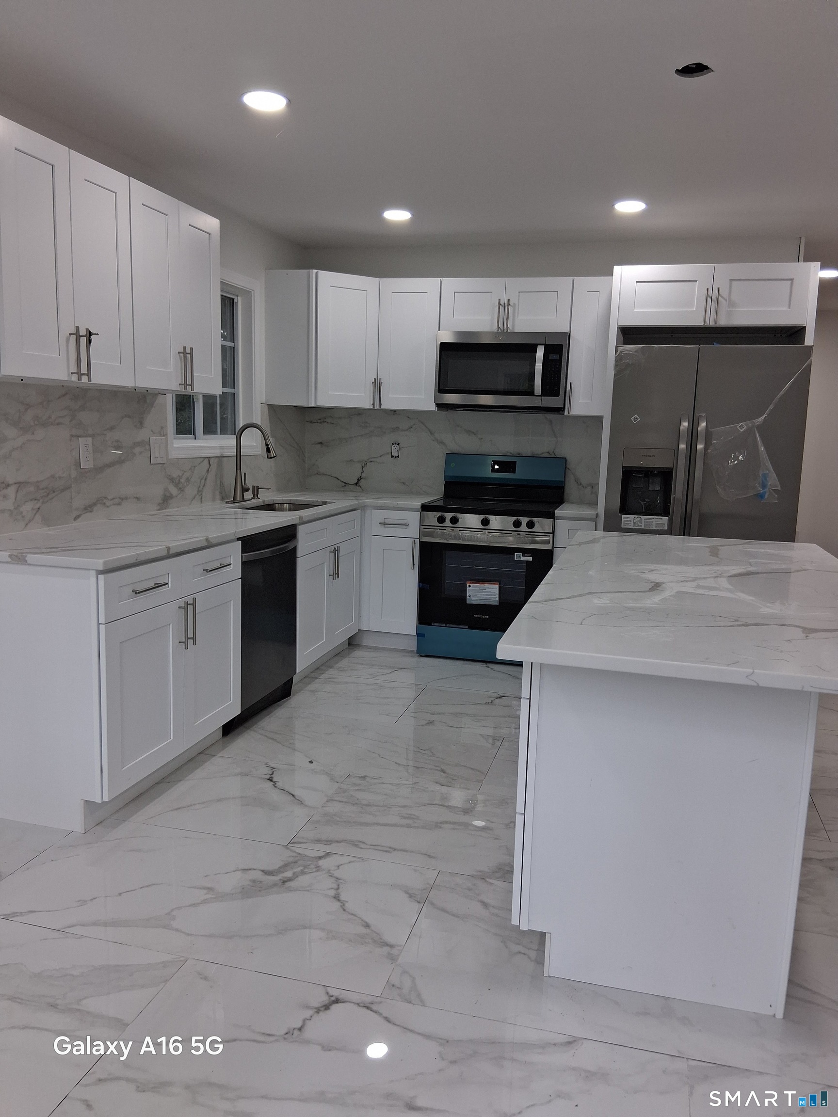 11 Priscilla Road West Haven CT 06516