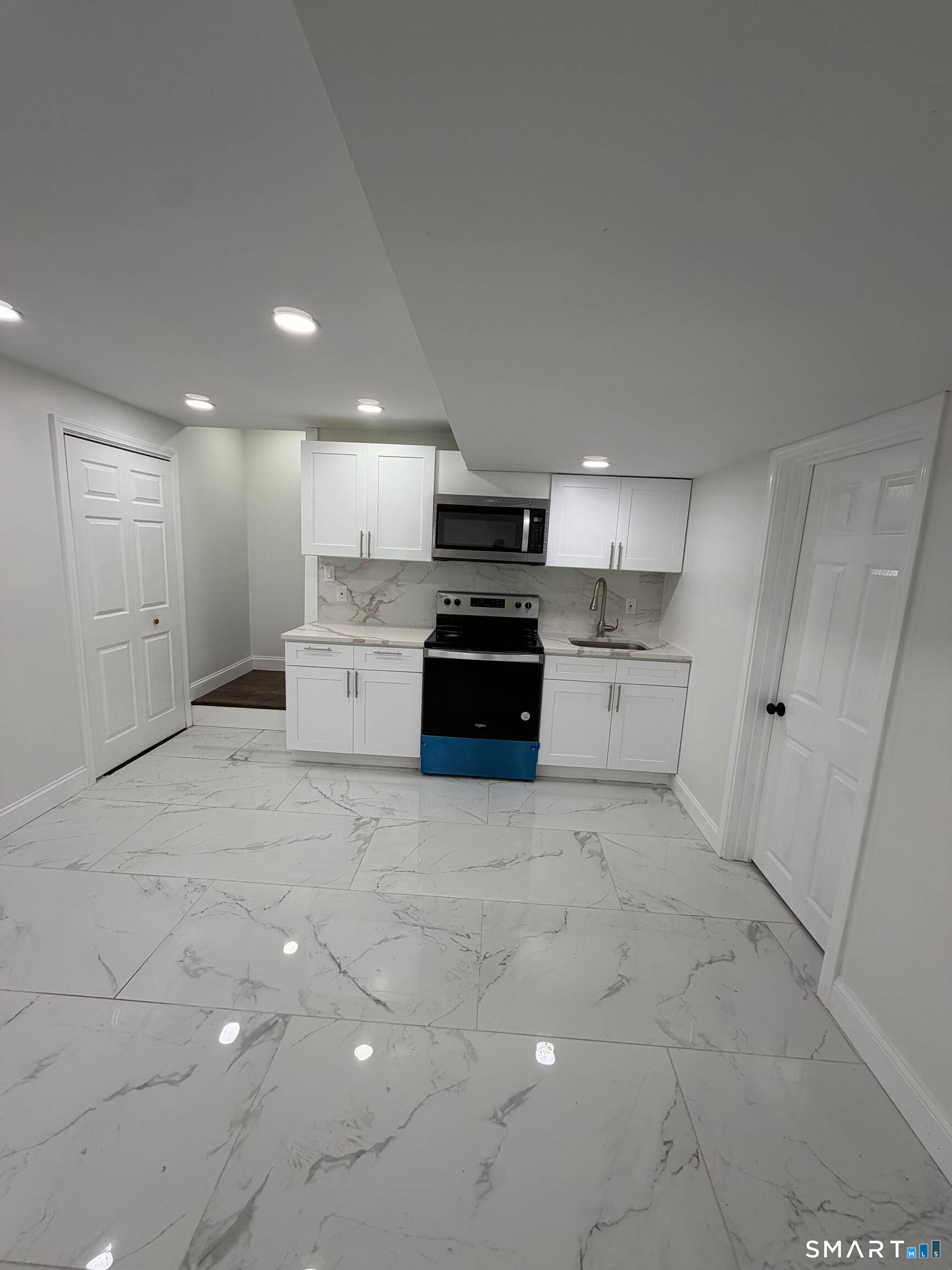 11 Priscilla Road West Haven CT 06516