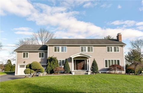 11 Heritage Hill Road Norwalk CT 06851