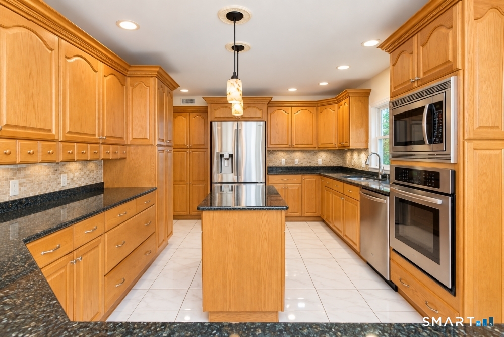 1680 Main Street Stratford CT 06615