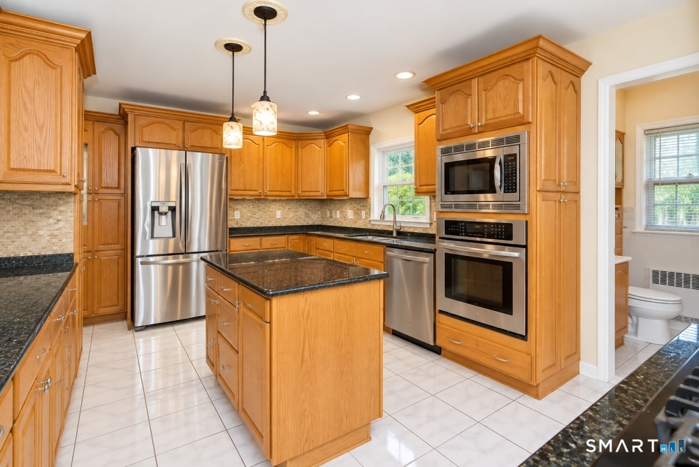 1680 Main Street Stratford CT 06615