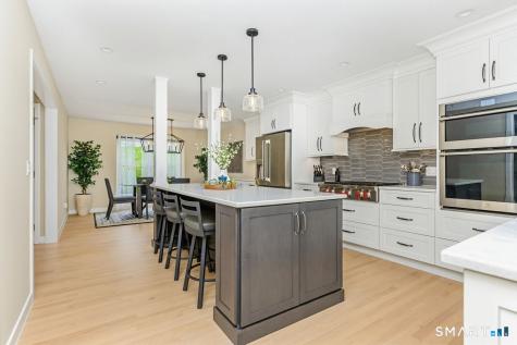 9 Brooks Lane Essex CT 06442