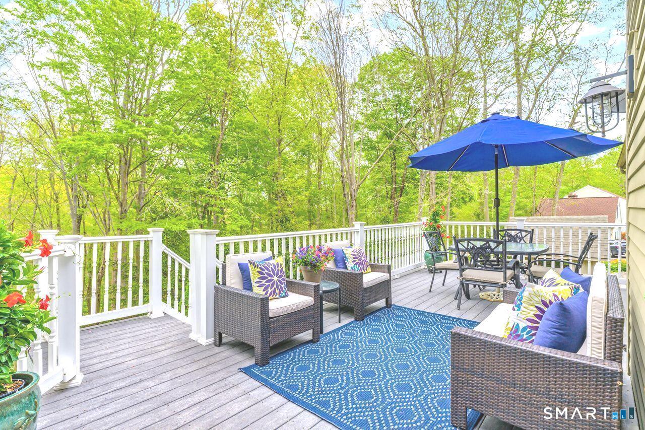 9 Brooks Lane Essex CT 06442