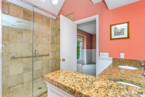 9 Brooks Lane Essex CT 06442