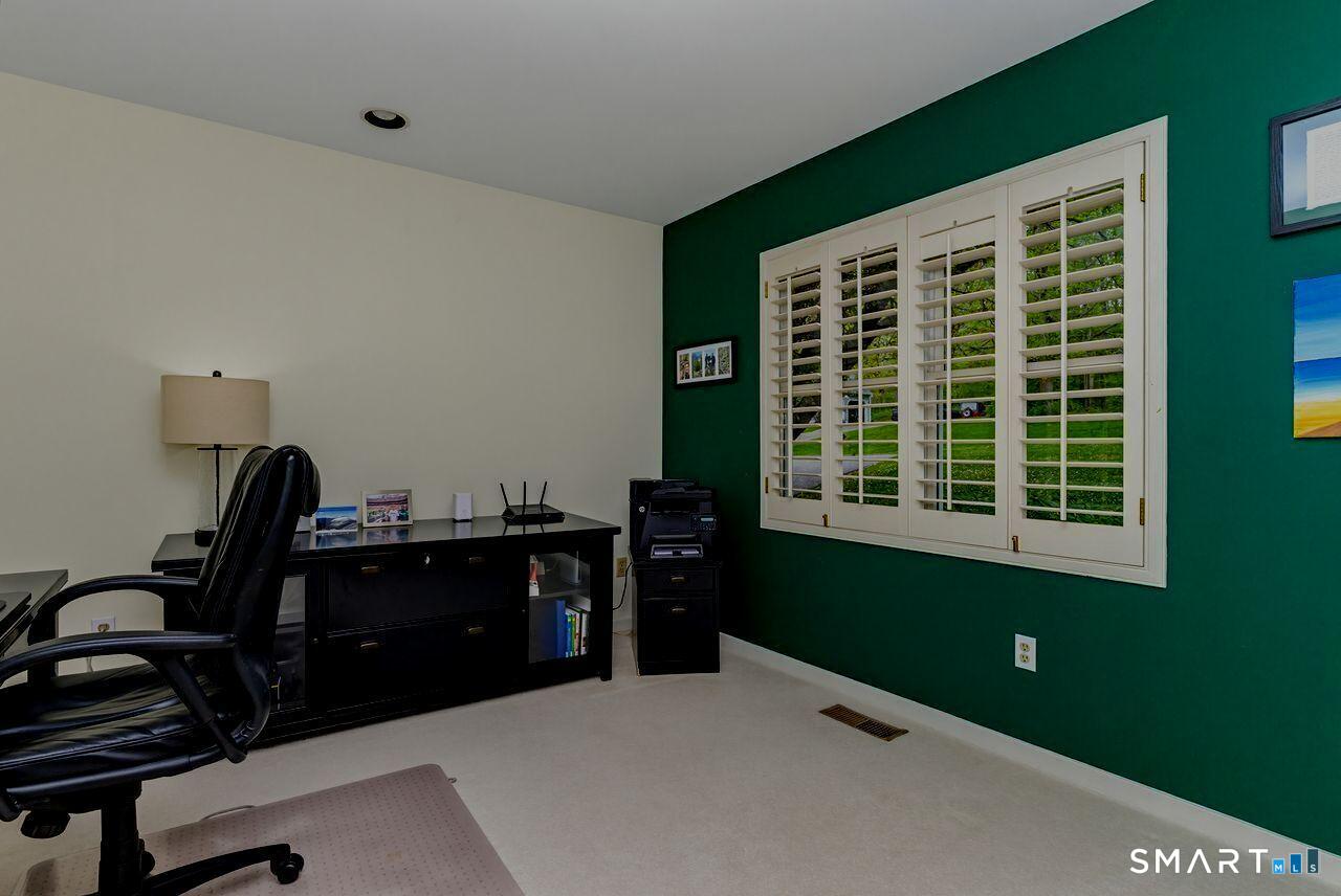 9 Brooks Lane Essex CT 06442