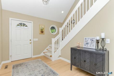 9 Brooks Lane Essex CT 06442