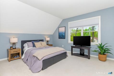 9 Brooks Lane Essex CT 06442