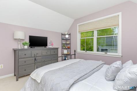 9 Brooks Lane Essex CT 06442