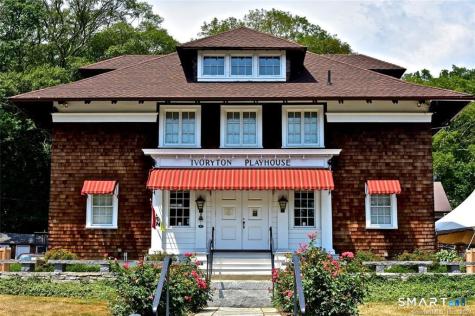 9 Brooks Lane Essex CT 06442