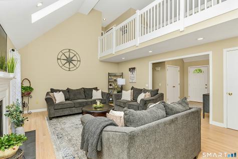 9 Brooks Lane Essex CT 06442