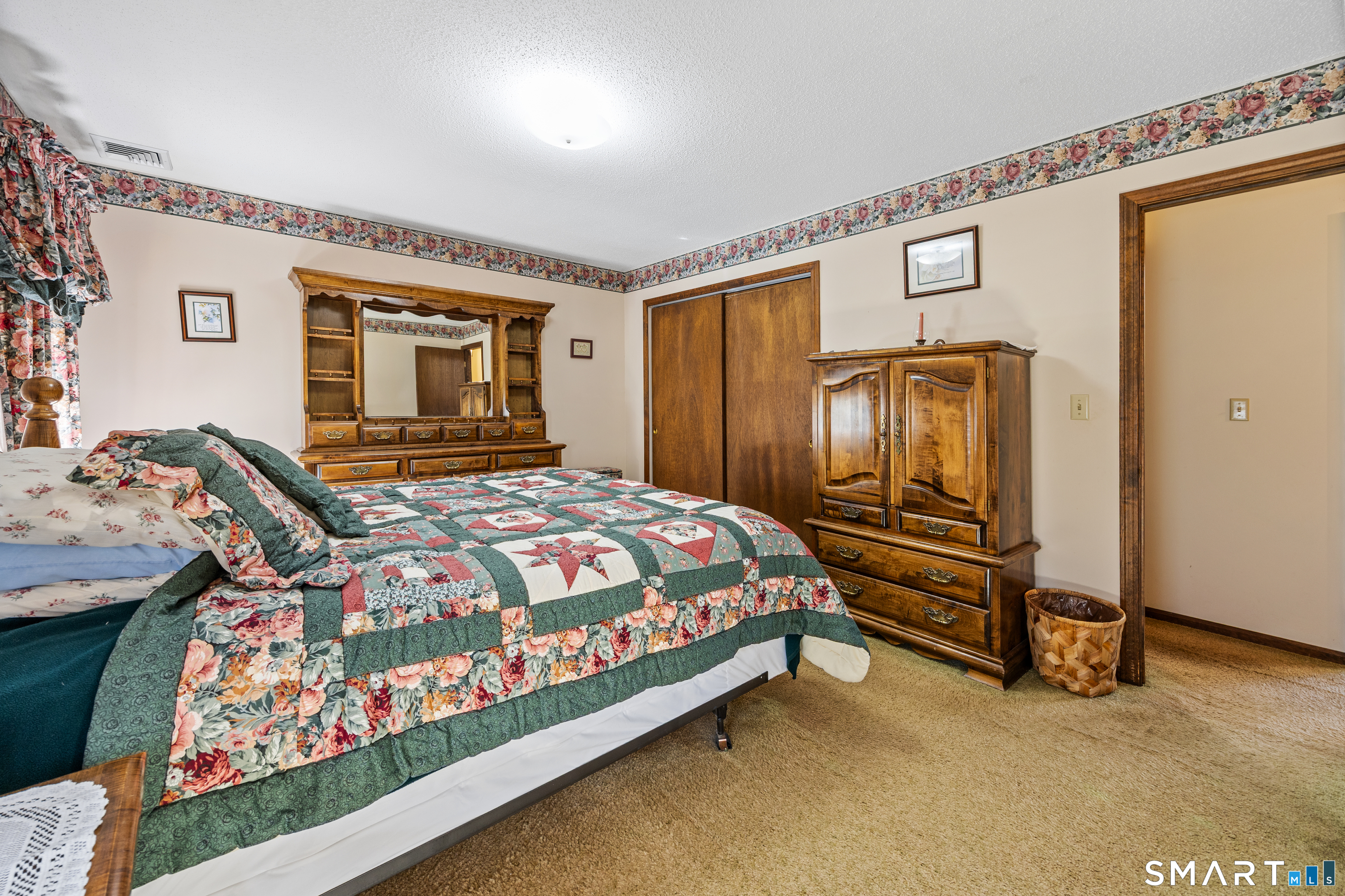 163 Sentinel Hill Road North Haven CT 06473