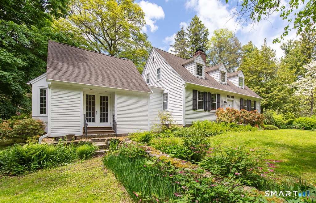 446 Amity Road Woodbridge CT 06525