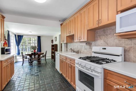 446 Amity Road Woodbridge CT 06525