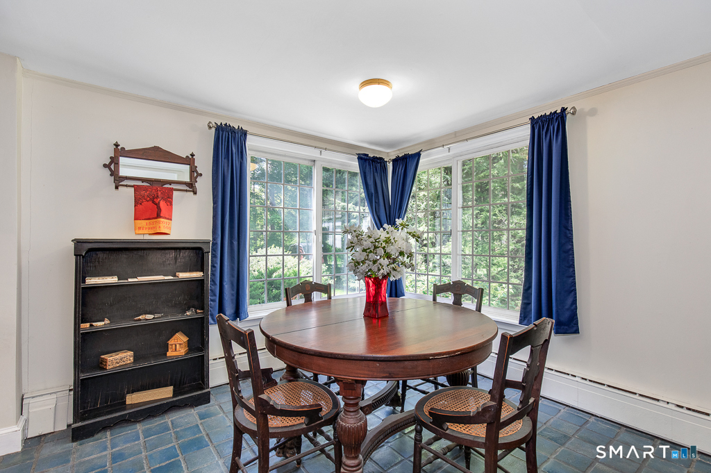 446 Amity Road Woodbridge CT 06525