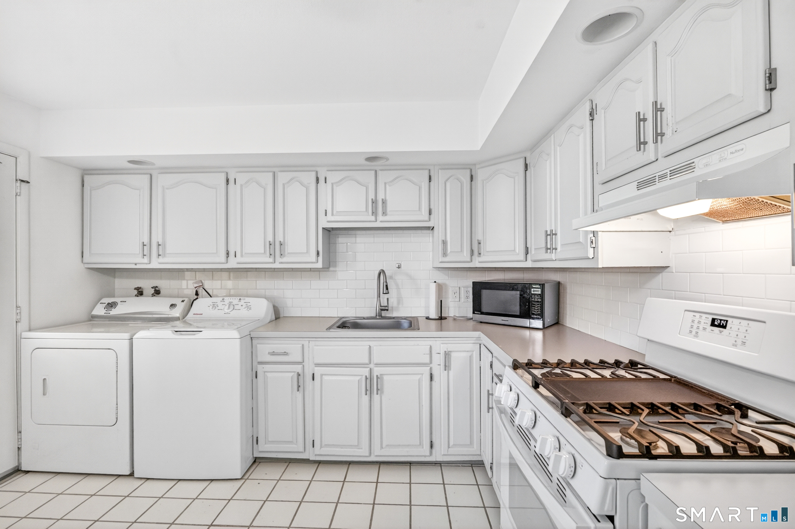 252 Bear Paw Road Bridgeport CT 06606