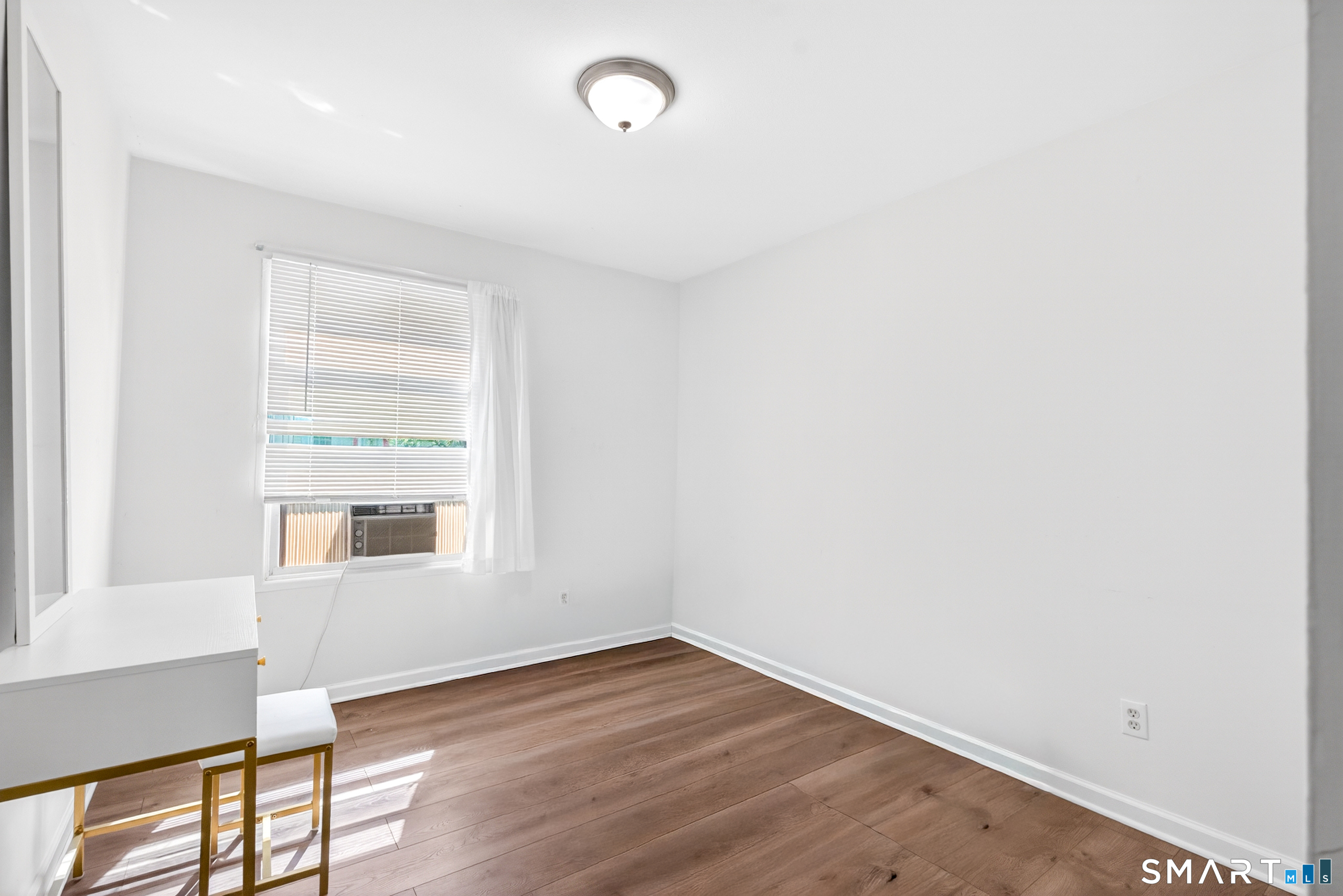 252 Bear Paw Road Bridgeport CT 06606