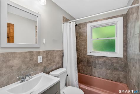 252 Bear Paw Road Bridgeport CT 06606