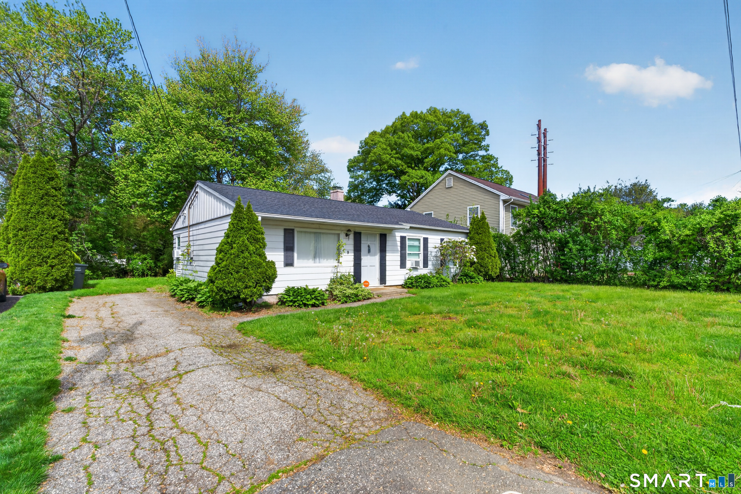 252 Bear Paw Road Bridgeport CT 06606