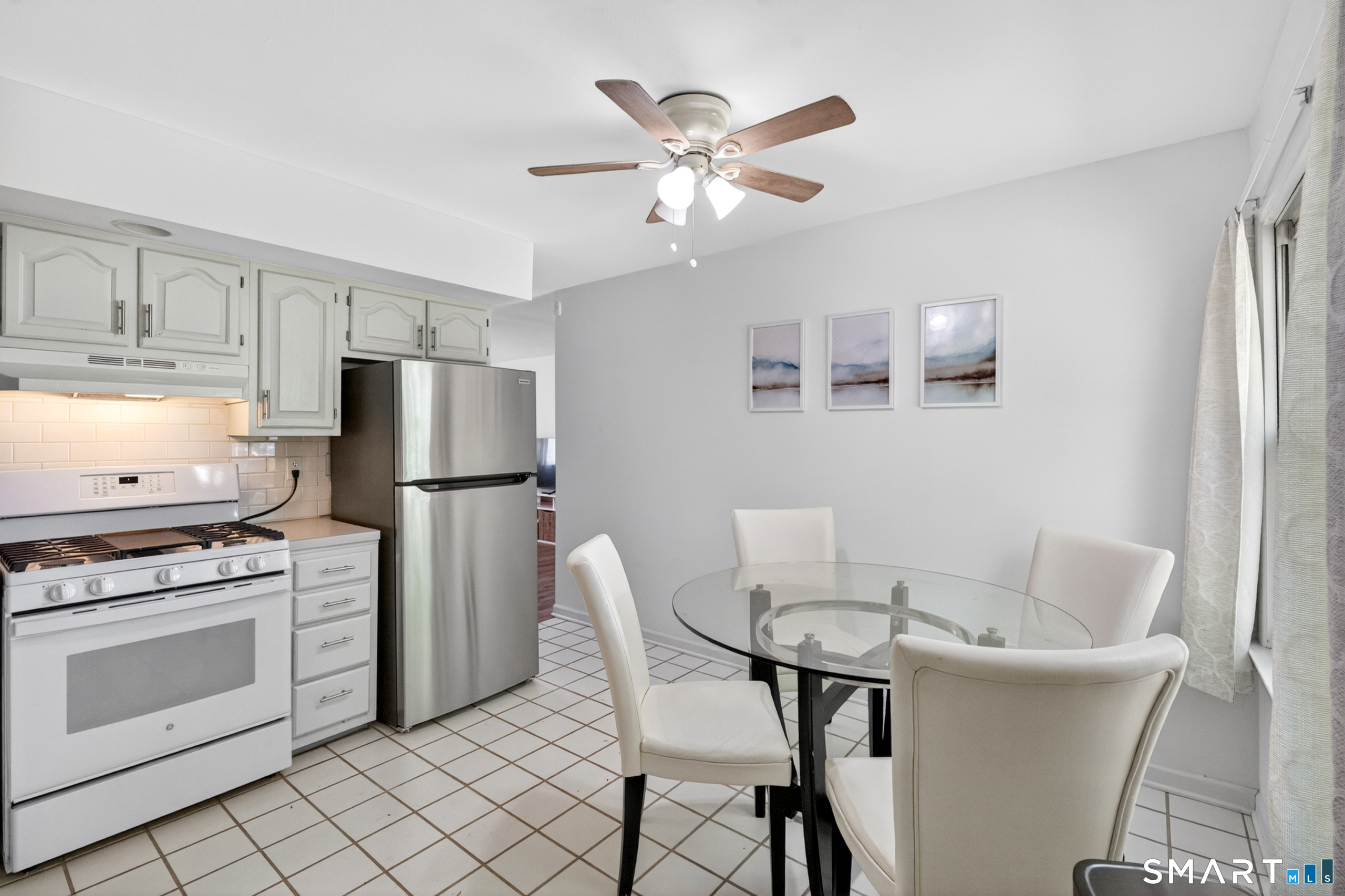 252 Bear Paw Road Bridgeport CT 06606