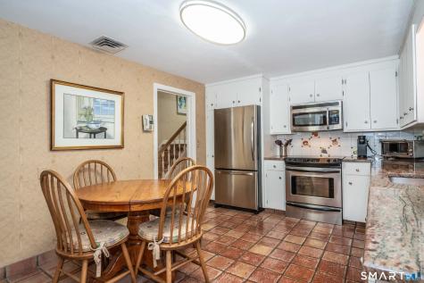 15 Day Road West Hartford CT 06117