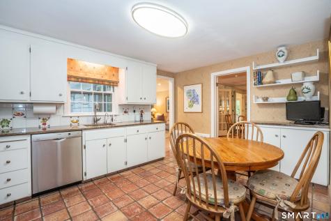 15 Day Road West Hartford CT 06117
