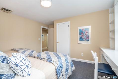 15 Day Road West Hartford CT 06117