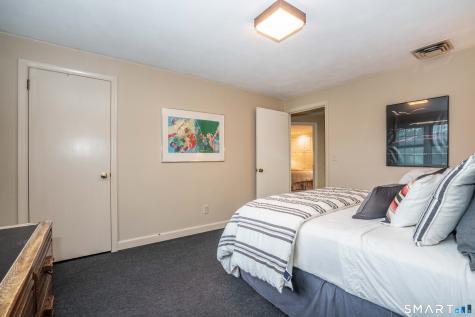 15 Day Road West Hartford CT 06117
