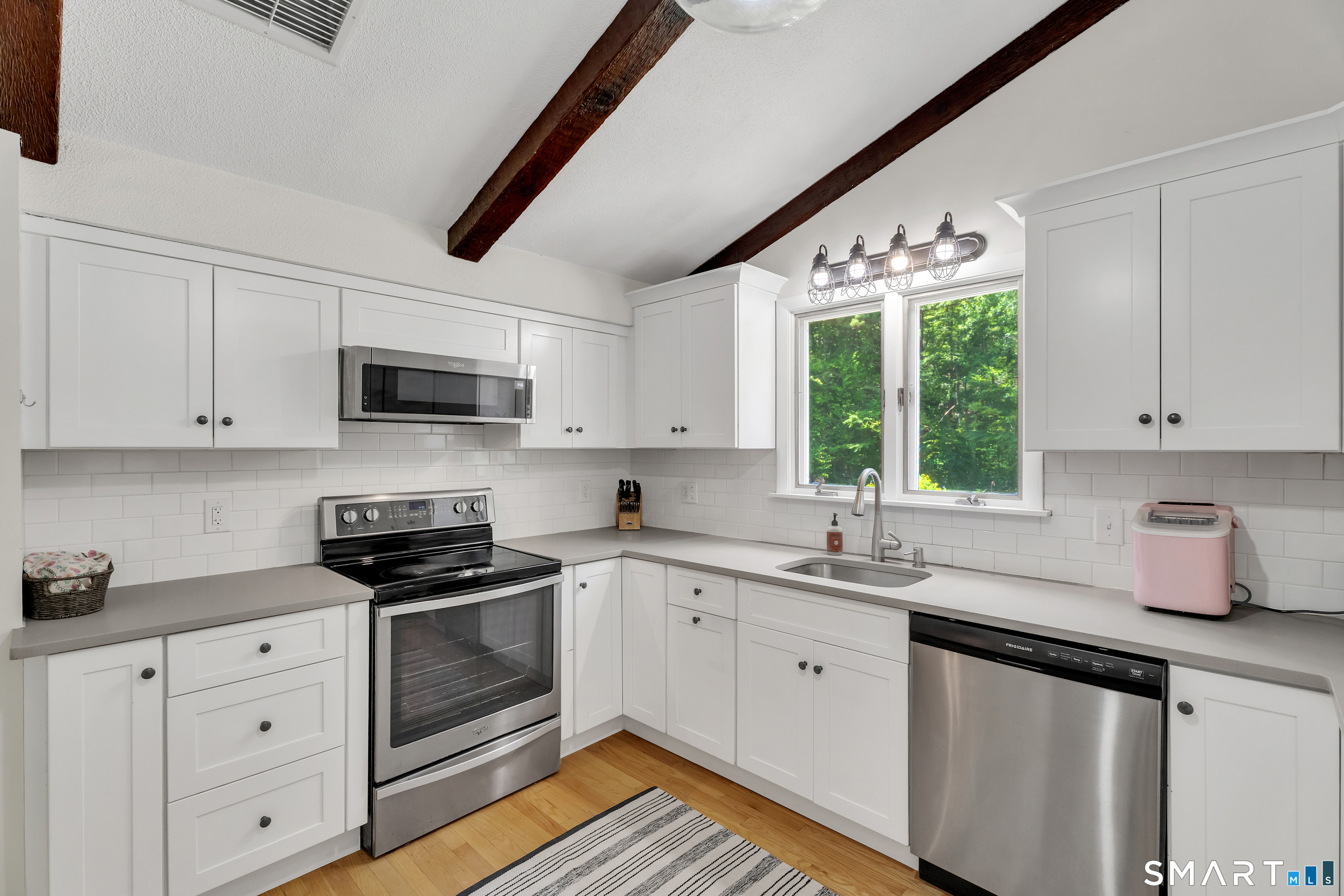 384 Beaver Meadow Road Haddam CT 06438