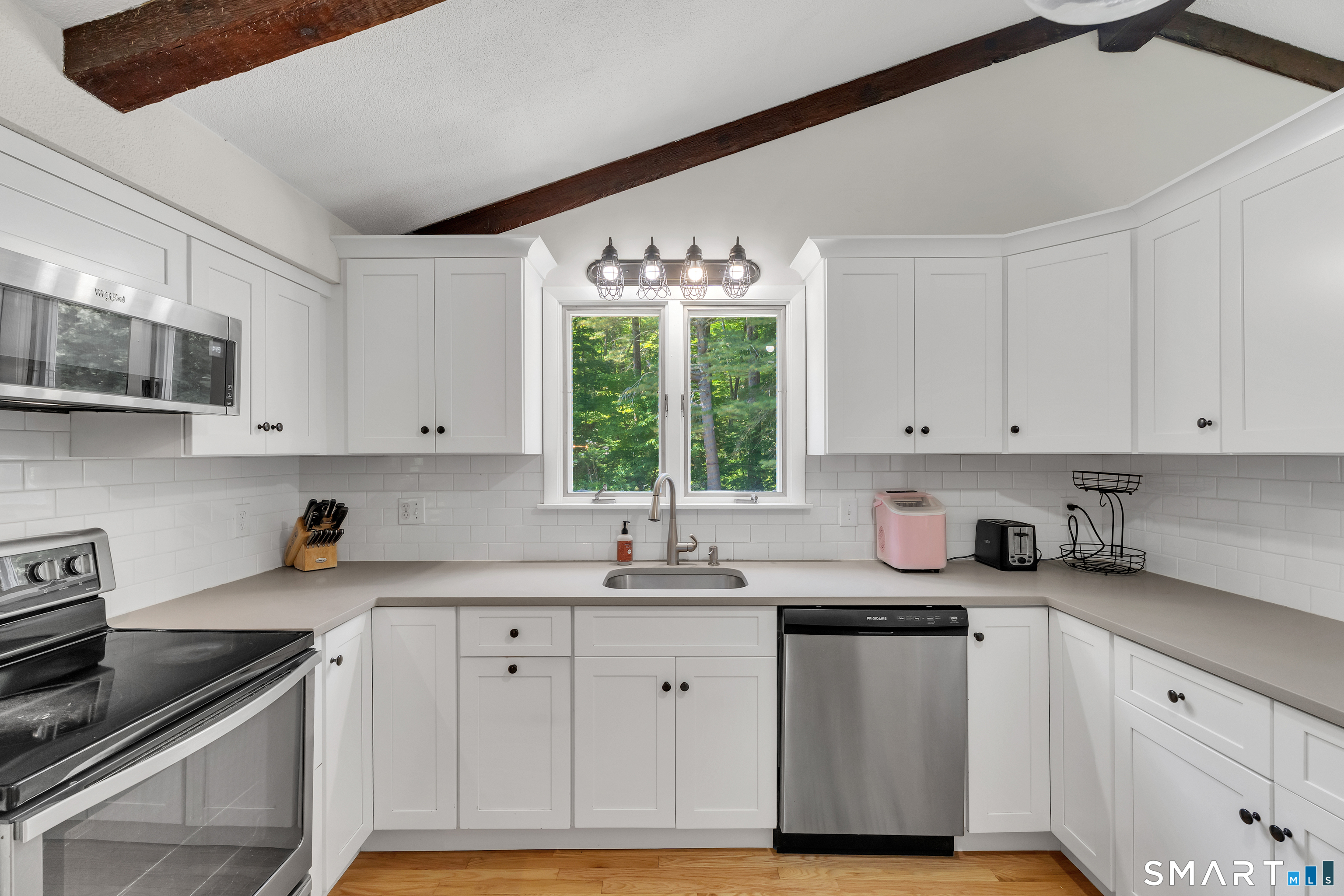 384 Beaver Meadow Road Haddam CT 06438