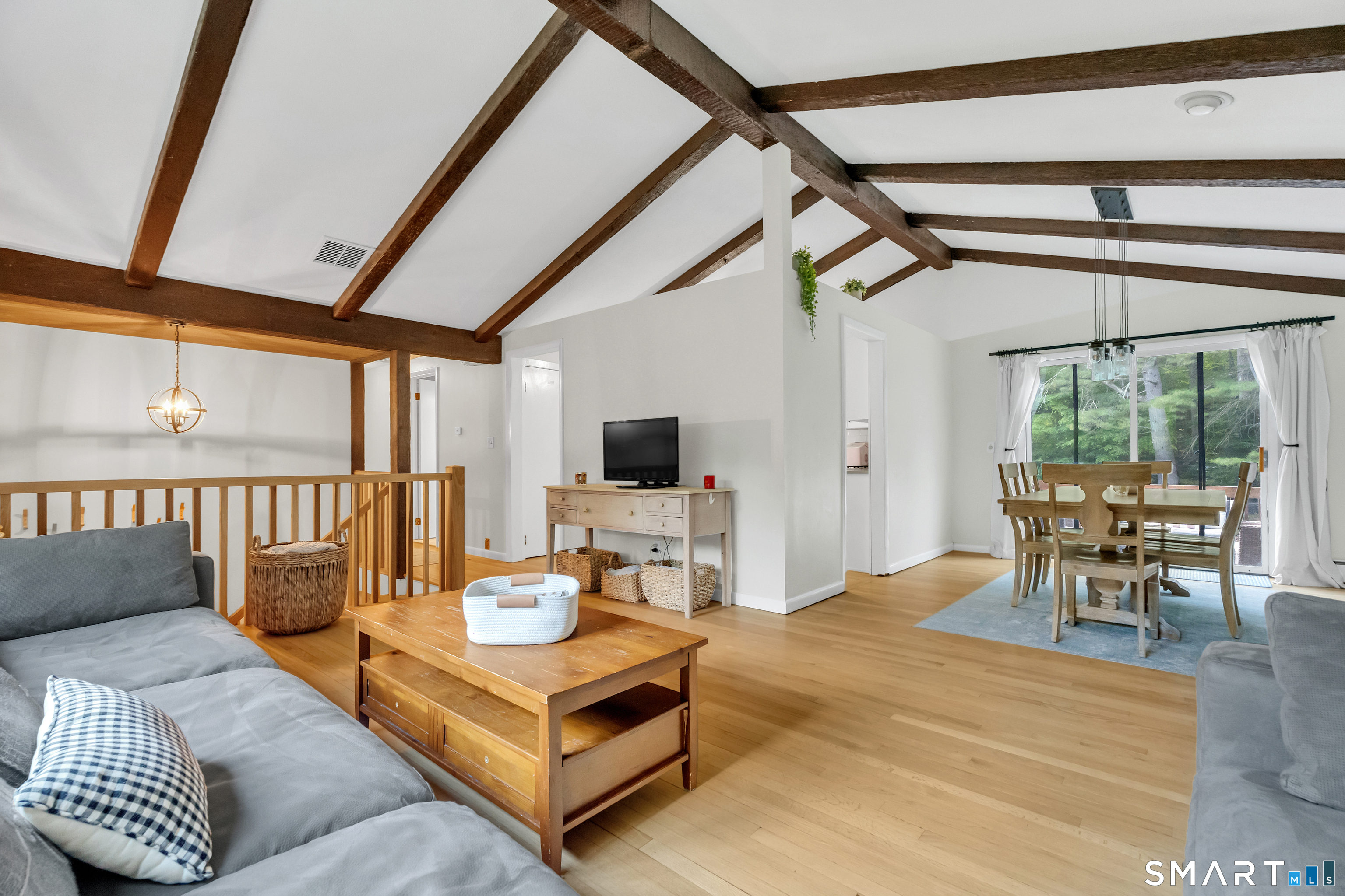 384 Beaver Meadow Road Haddam CT 06438