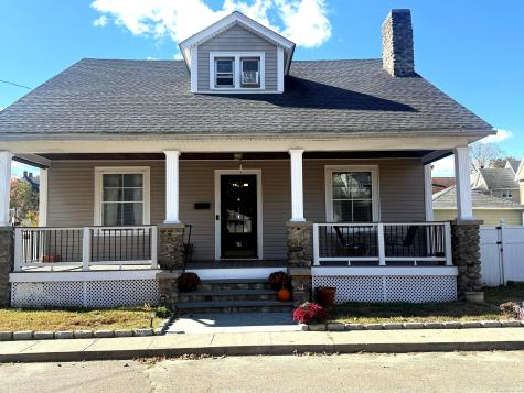 16 Holbrook Court Ansonia CT 06401