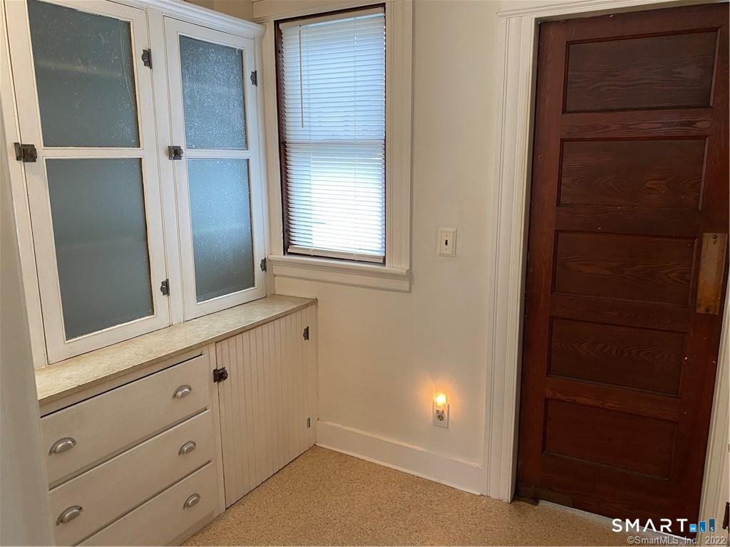 16 Holbrook Court Ansonia CT 06401